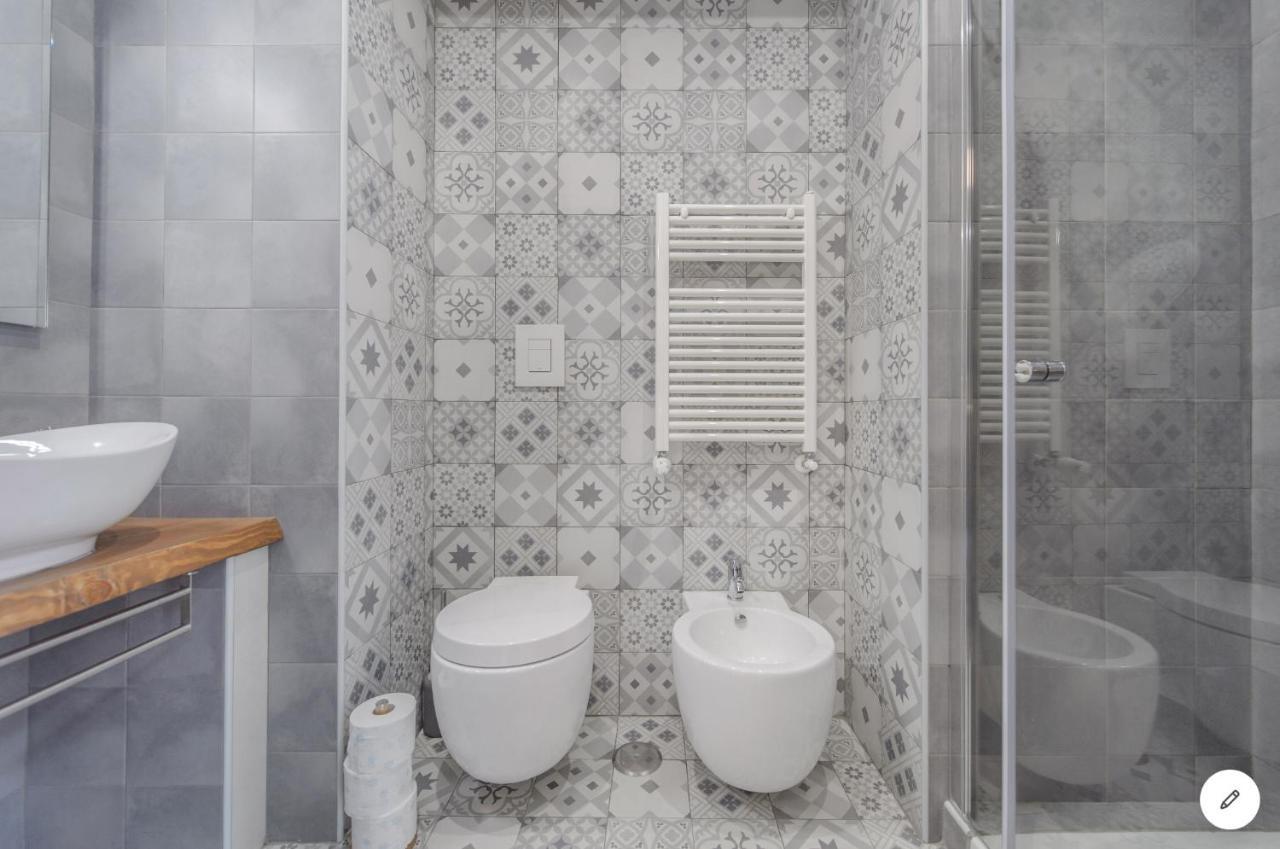 Museum Luxury Suites Napoli Exterior foto
